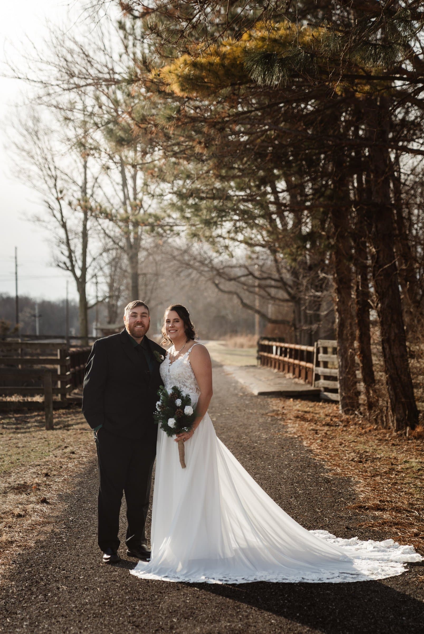 Ohio Winter Wedding Photography: Daylight, Cold and Indoor Portraits